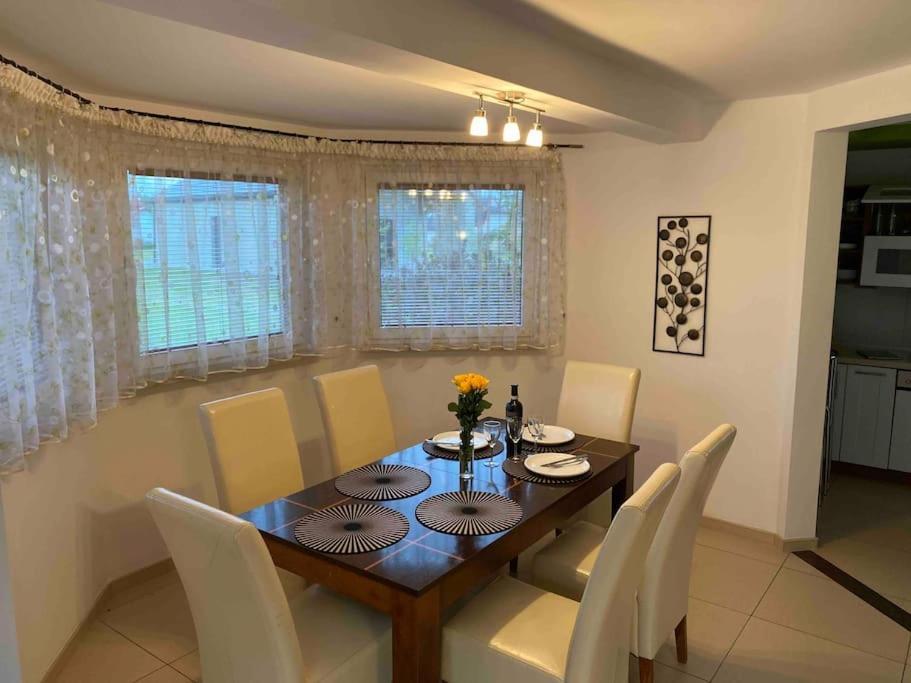 4 Bedroom Family House With Access To A Hot Tub Goczałkowice-Zdrój 外观 照片